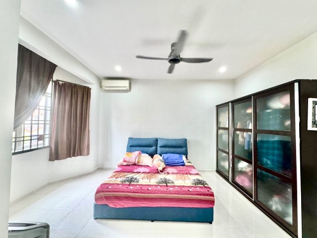 Nusa Bestari - Double Storey Terrace / Renovated & Extended / Walking Distance to 99 Speedmart - Thumbnail 4