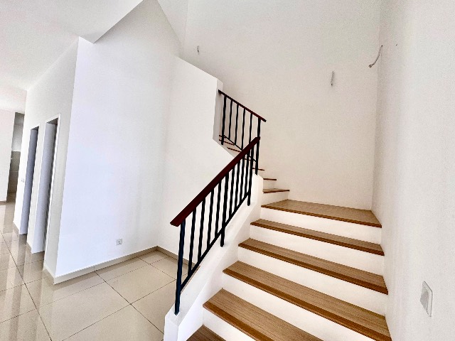 Eco Botanic (The Commune) - Double Storey Cluster / Brand New Subsale / Gated & Guarded - Thumbnail 9