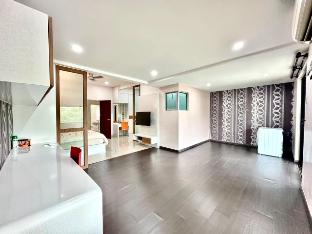 Seri Austin (Lakeview) - Double Storey Terrace / Fully Renovated & Furnished / Unblock View - Thumbnail 5