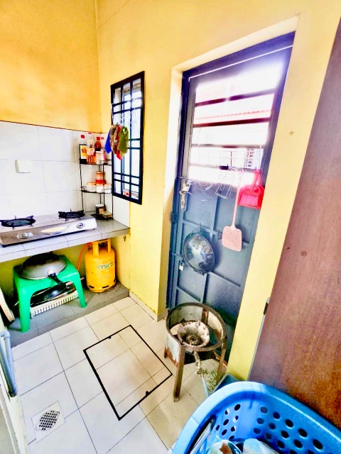 Bukit Indah - Single Storey Terrace / Good Condition / Nearby Shoplots - Thumbnail 10