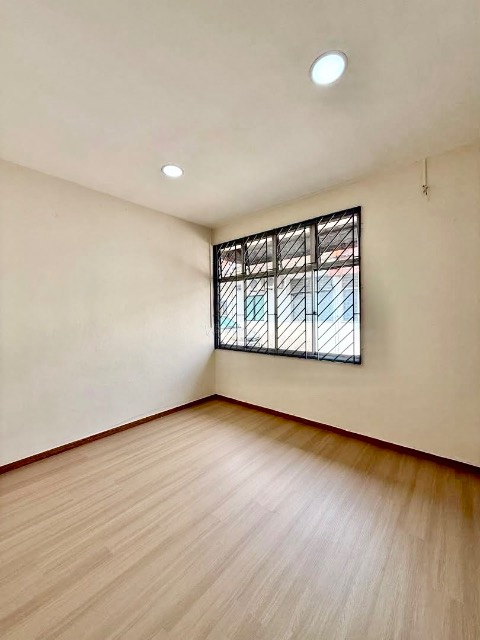Taman Daya - Single Storey Terrace / Corner Lot with Big Land / Renovated & Extended Unit - Gambar kecil 6