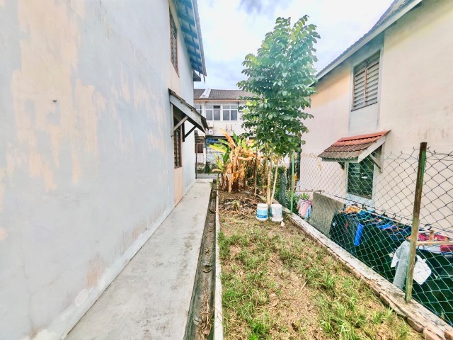 Taman Perling - Double Storey Medium Cost / End Lot with 10ft Extra Land / Original Unit - Thumbnail 11