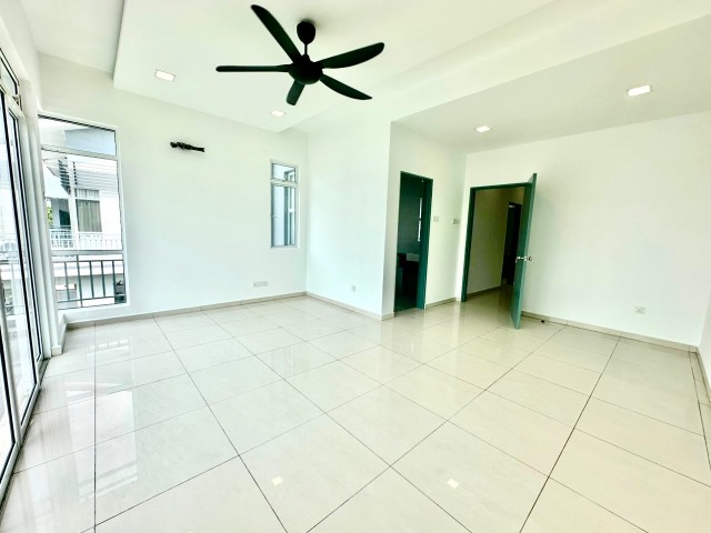 Horizon Hills - Three Storey Cluster / Renovated in Good Condition / Gated & Guarded - Thumbnail 6