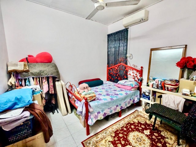 Puteri Wangsa - Single Storey Terrace / Cheapest in the Market Full Loan Unit  - Thumbnail 2