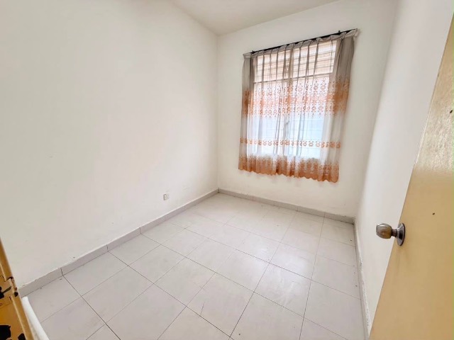 Mount Austin (LA Garden) - Double Storey Terrace / Original Condition / Right Opposite Austin Crest Shoplots - Thumbnail 6