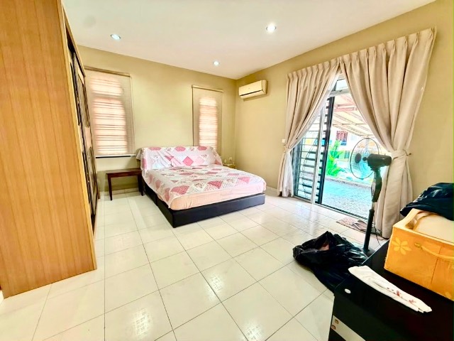 Nusa Idaman - Double Storey End Lot / Renovated & Extended / Well Maintained  - Thumbnail 4