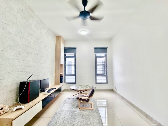 Crest Austin (Glenmarie) - Double Storey Cluster / Renovated Unit with Unblock View / Gated & Guarded - Thumbnail 7