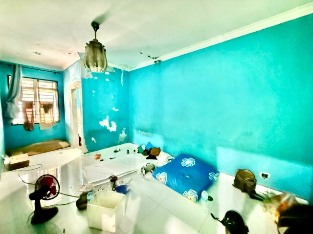 Taman Perling - Single Storey Terrace / Spacious Size with Renovation / Nearby Bukit Indah & Nusa Bestari - Thumbnail 2