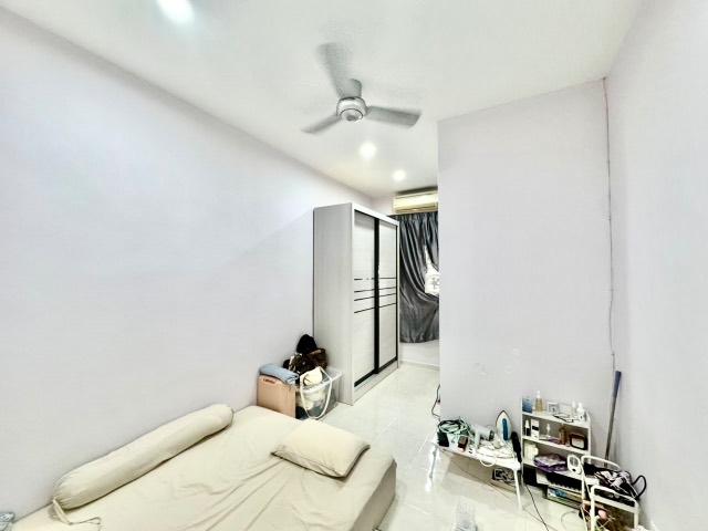 Nusa Bestari - Double Storey Terrace / Renovated & Extended / Walking Distance to 99 Speedmart - Thumbnail 5