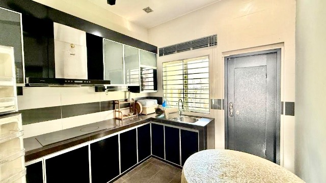 Nusa Duta - Double Storey Semi Detached / Extension with Approval Plan / Includes 90% Furnishing - Thumbnail 9