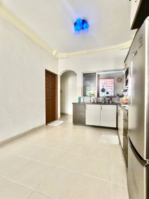 Nusa Jaya Mas - Three Storey Terrace / Rare Big Unit / Low Density only 10 Units - Thumbnail 6
