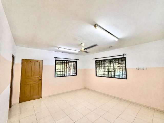 Nusa Bestari - Single Storey Terrace / Corner Lot with Extra Land / Extension with MBJB Approval - 缩略图 6