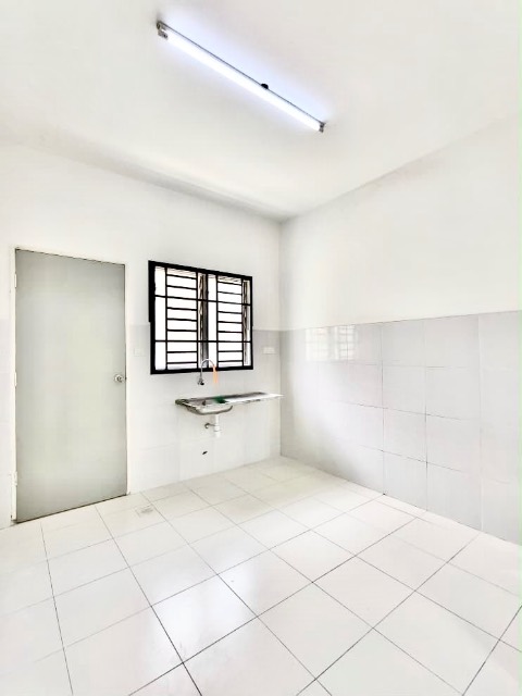 Pulai Indah (Laman Indah) - Double Storey RMMJ / Original Condition / Vacant Unit  - Thumbnail 12