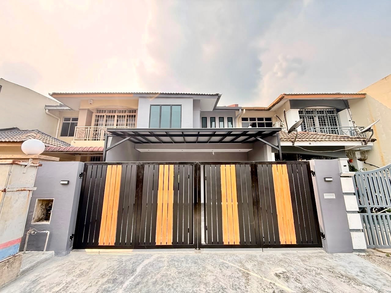 Taman Melawati - Double Storey Terrace / Fully Renovated & Extended / Nice Condition - Photo 1