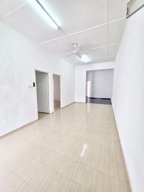 Taman Universiti - Single Storey Terrace / First Time Buyer Eligible To Waive Stamp Duty - Thumbnail 3
