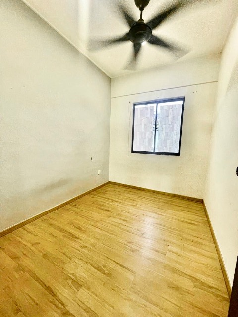 Gelang Patah - Double Storey Medium Cost / Partial Renovated Unit / Nearby 2ndLink Highway - Thumbnail 6