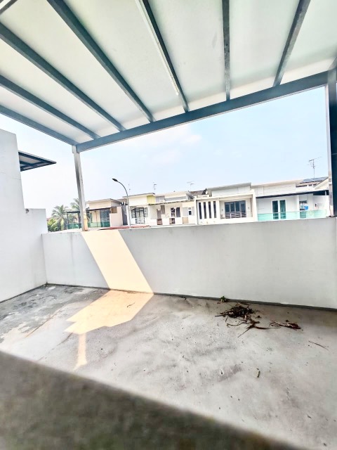 Ehsan Jaya - Double Storey Terrace / Rare Super Long Unit / Extended with MBJB Approval - Thumbnail 5