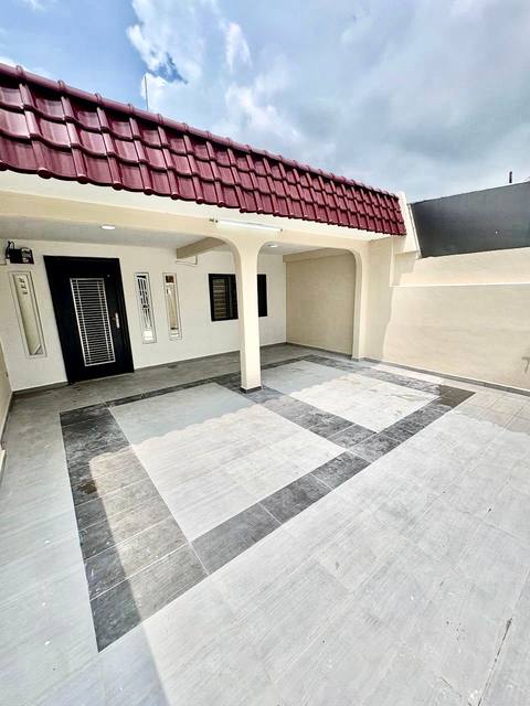 Johor Jaya - Single Storey Terrace / Fully Renovate & Extend / with Mezzanine Floor - Thumbnail 2