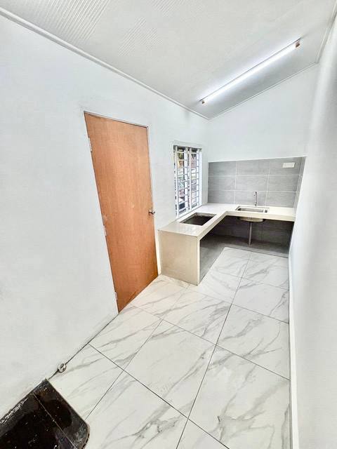 Johor Jaya - Single Storey Terrace / Fully Renovate & Extend / with Mezzanine Floor - Thumbnail 11