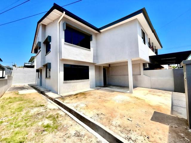 Taman Pelangi JB Town - Double Storey Semi Detached / Renovated & Well Maintained / 15 mins to CIQ - Thumbnail 2