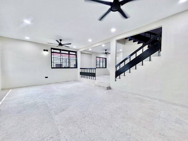 Taman Pelangi JB Town - Double Storey Semi Detached / Renovated & Well Maintained / 15 mins to CIQ - Thumbnail 5
