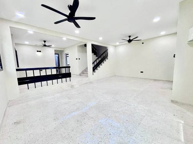 Taman Pelangi JB Town - Double Storey Semi Detached / Renovated & Well Maintained / 15 mins to CIQ - Thumbnail 6