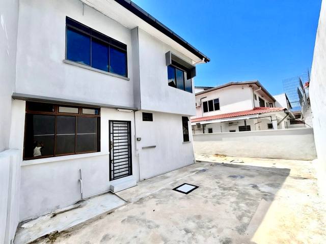 Taman Pelangi JB Town - Double Storey Semi Detached / Renovated & Well Maintained / 15 mins to CIQ - Thumbnail 17