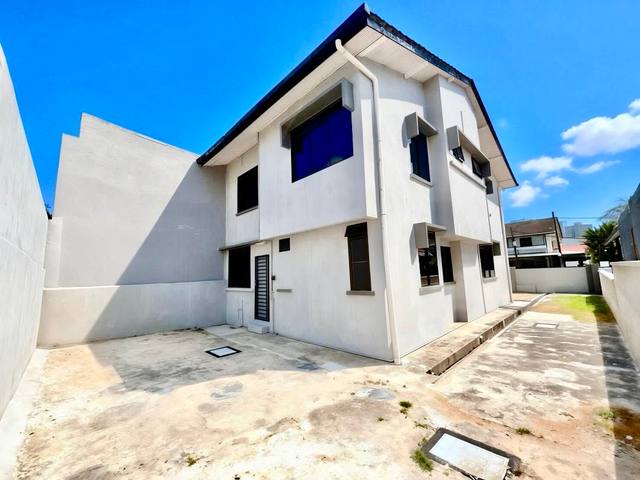 Taman Pelangi JB Town - Double Storey Semi Detached / Renovated & Well Maintained / 15 mins to CIQ - Thumbnail 18