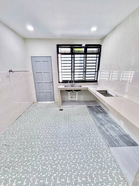 Taman Pelangi JB Town - Double Storey Semi Detached / Renovated & Well Maintained / 15 mins to CIQ - Thumbnail 14