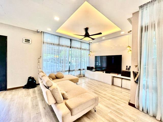 Setia Eco Cascadia - Double Storey Cluster End Lot / Nicely Renovated / Gated & Guarded - Thumbnail 4