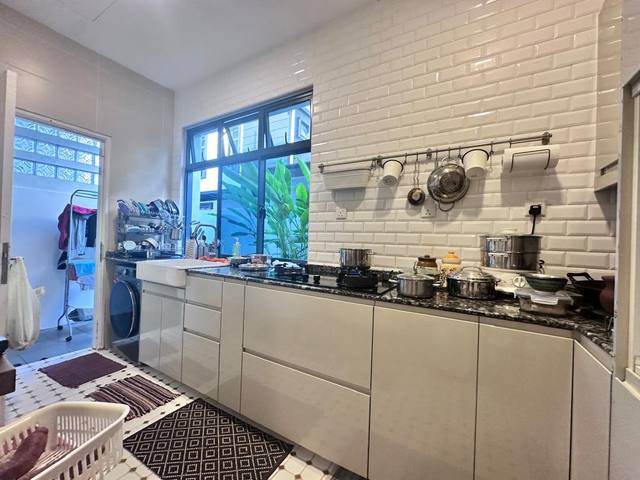 Mount Austin (Glenmarie) - Double Storey Cluster House / Renovated & Move In Condition  - Thumbnail 13