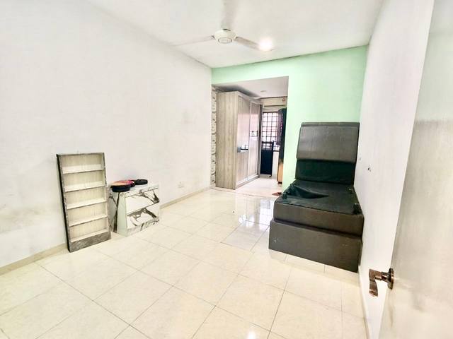 Nusa Indah - Double Storey Terrace / Basic Renovation - Thumbnail 4