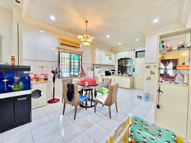Taman Pelangi Indah - Double Storey Corner Lot / Rare Big Extra Land  - Thumbnail 9