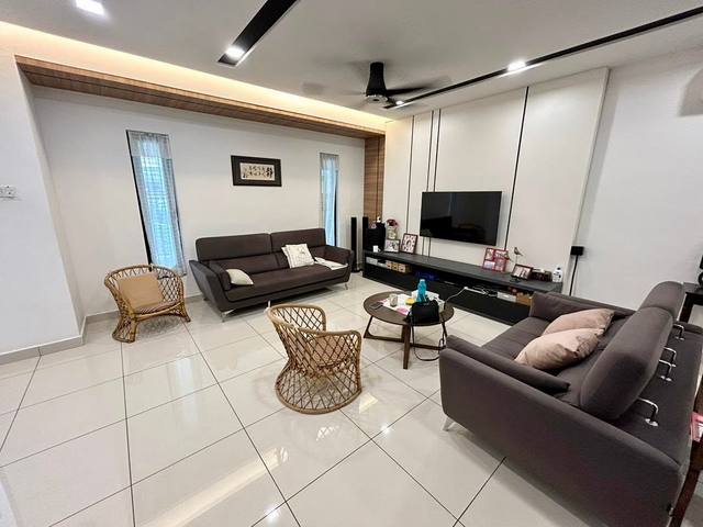 Austin Duta - Double Storey Terrace / Fully Designed & Renovated / Gated & Guarded - Thumbnail 4