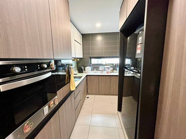 Austin Duta - Double Storey Terrace / Fully Designed & Renovated / Gated & Guarded - Thumbnail 13