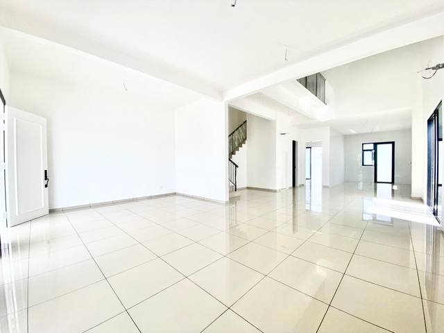 Eco Spring (Peony) - Double Storey Terrace End Lot / Brand New Subsale / Unblock View - Thumbnail 4
