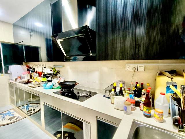 Mount Austin JP Perdana - Single Storey Terrace / Renovated in Good Condition / Unblock View - Thumbnail 12