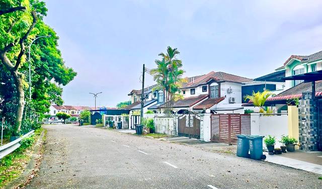 Bukit Indah - Double Storey Terrace / Nearby Tuas / Great Investment Choice - Thumbnail 13