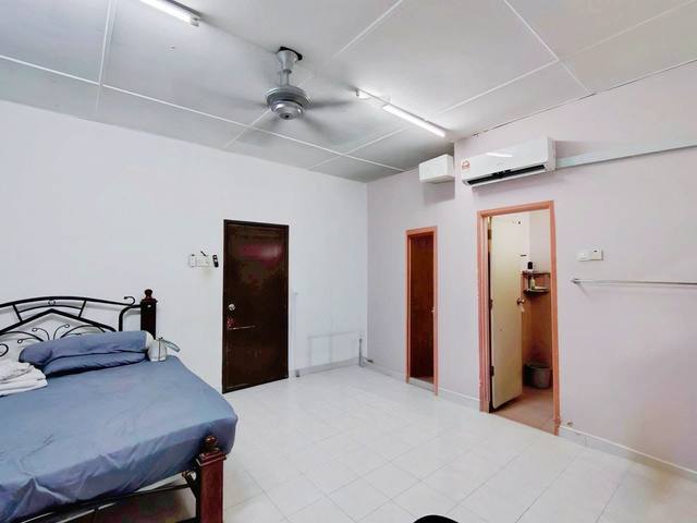 Nusa Bestari - Double Storey Terrace / Basic Renovation & Kitchen Extended  - Thumbnail 3