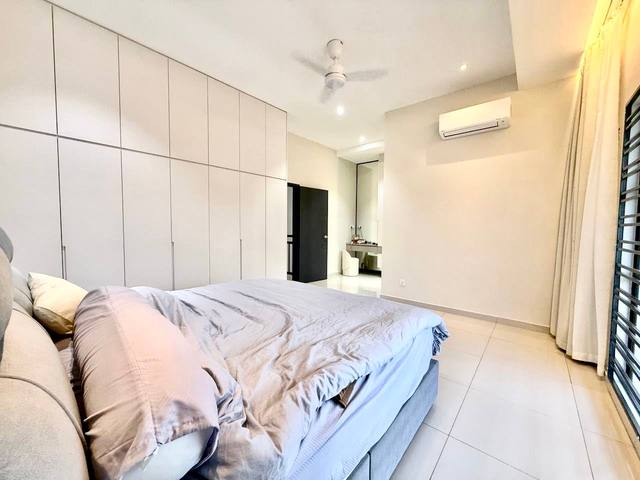 Desa Tebrau (Clarinet) - Double Storey Terrace End Lot / Fully Renovated / Partial Furnished - Thumbnail 4