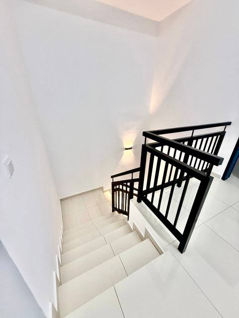 Desa Tebrau (Clarinet) - Double Storey Terrace End Lot / Fully Renovated / Partial Furnished - Thumbnail 12