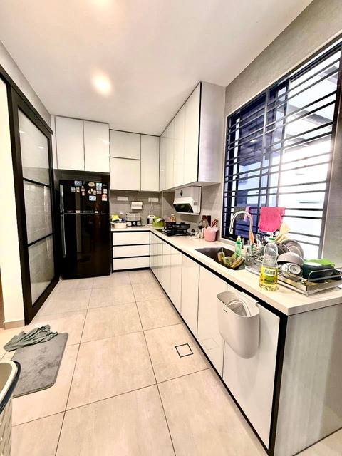 Desa Tebrau (Clarinet) - Double Storey Terrace End Lot / Fully Renovated / Partial Furnished - Thumbnail 14