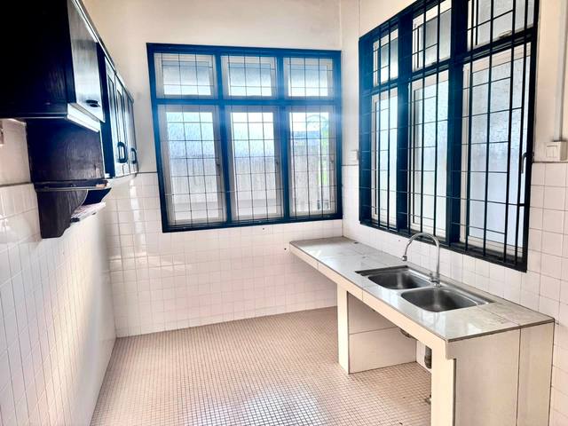 Taman Daya - Single Storey Corner Lot / Full Loan Unit / Original Condition - Thumbnail 9