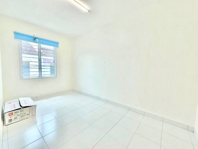 Mount Austin (Cube 166) - Double Storey Terrace / Fully Extended Unit / Gated & Guarded - Thumbnail 6