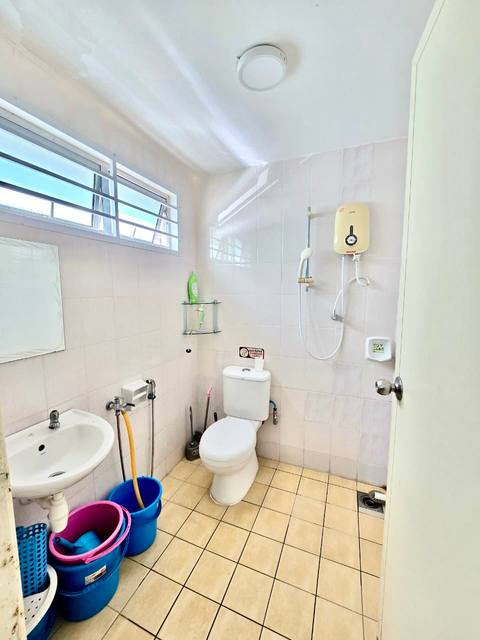 Mount Austin (Cube 166) - Double Storey Terrace / Fully Extended Unit / Gated & Guarded - Thumbnail 12
