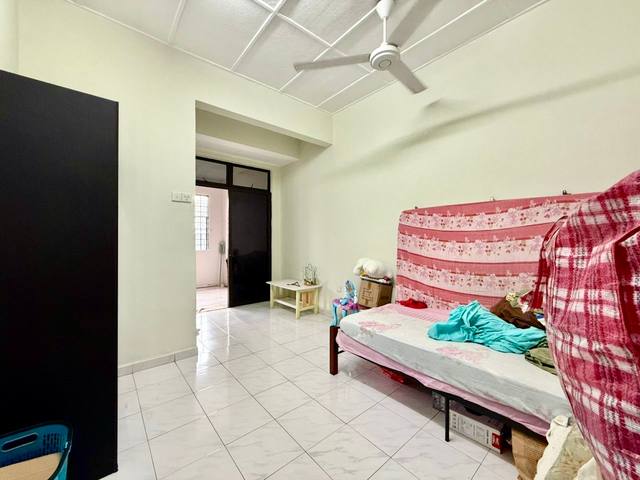 Desa Cemerlang - Double Storey Terrace / Renovated & Extended / Gated & Guarded - Thumbnail 9