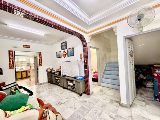 Desa Cemerlang - Double Storey Terrace / Renovated & Extended / Gated & Guarded - Thumbnail 10