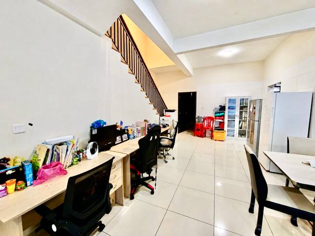 Mount Austin (Glenmarie) - Double Storey End Lot / Extra 10ft Land / Extended Unit - Thumbnail 10