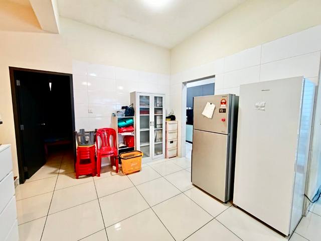 Mount Austin (Glenmarie) - Double Storey End Lot / Extra 10ft Land / Extended Unit - Thumbnail 12
