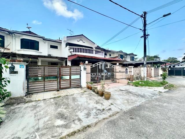 Permas Jaya - Double Storey Terrace / Basic Renovation with Kitchen Extended